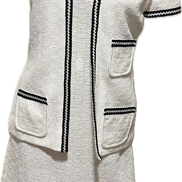 Woman’s small 2piece dress and jacket. White dress with black border - Picture 2 of 4